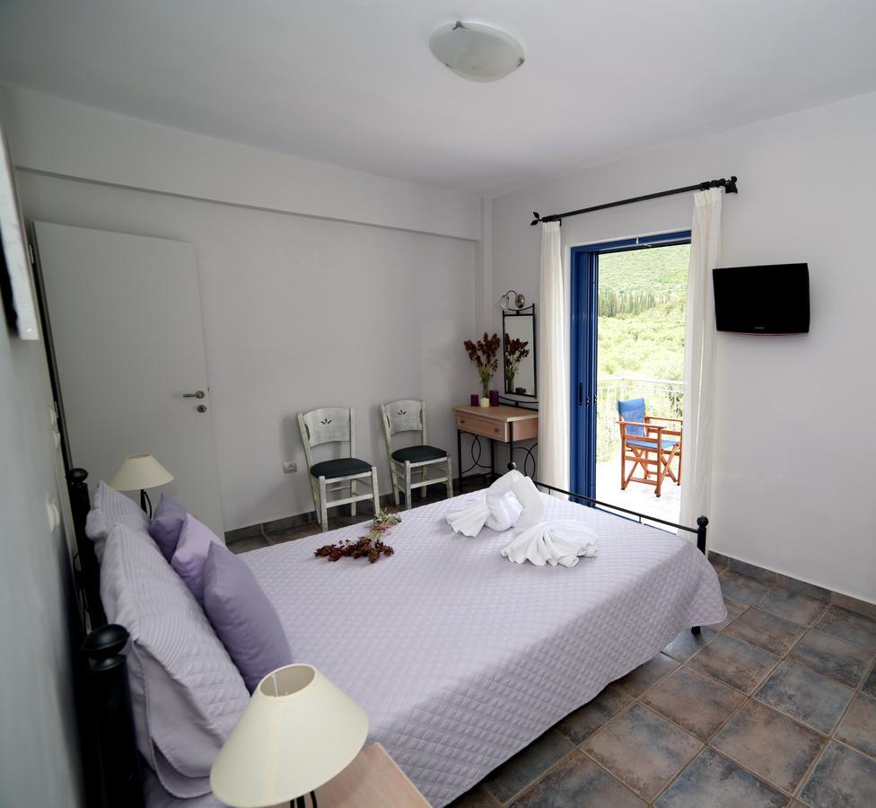 Avra Hotel Kyparíssion Екстериор снимка